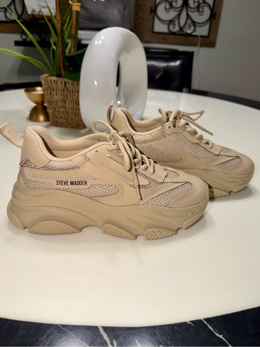 Steve Madden Possession Sneakers Taupe Beige Chunky Platform Women’s 7.5